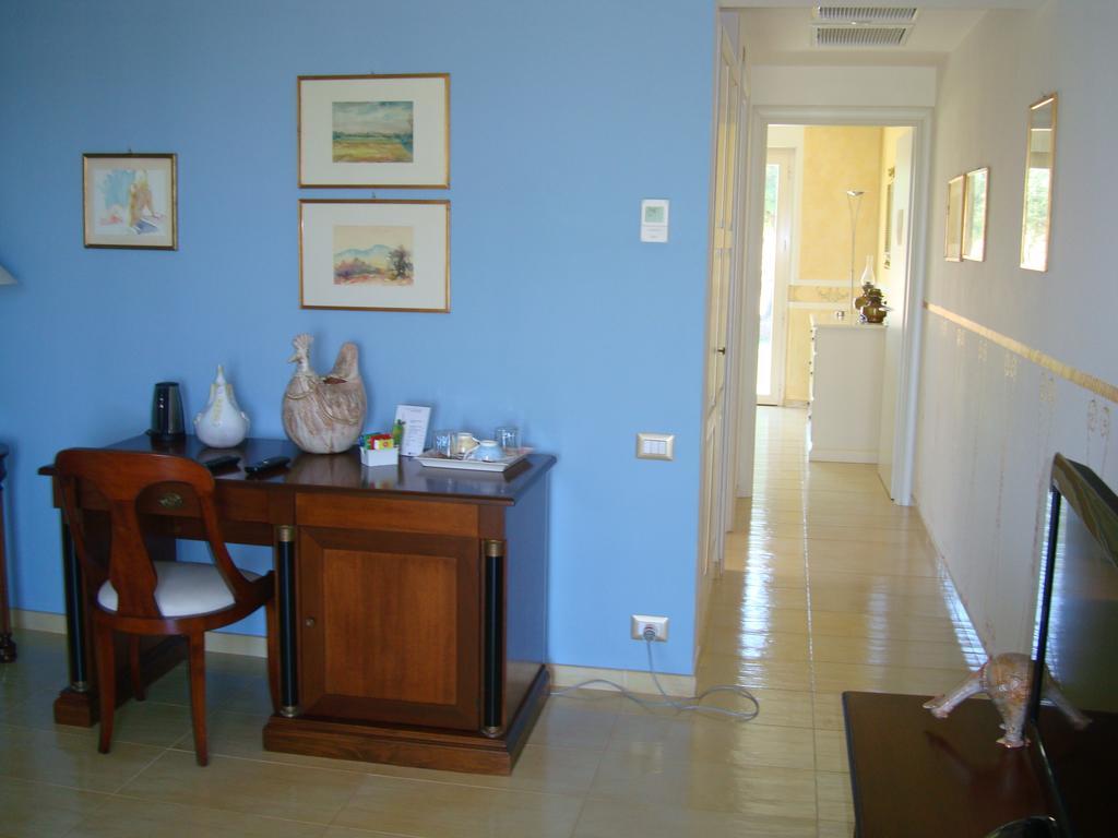 Country Resort Capo Nieddu Santa Caterina Di Pittinuri  Habitación foto